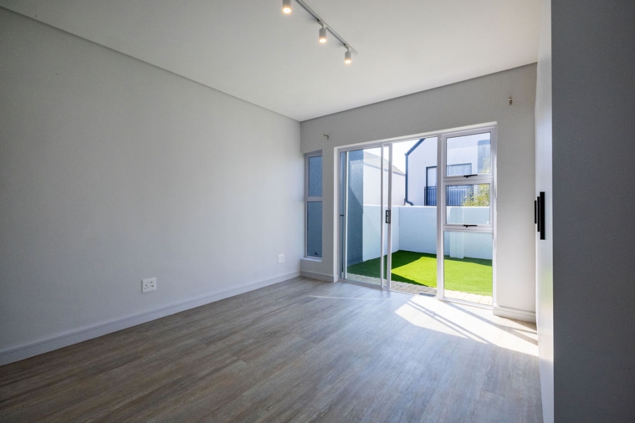 To Let 3 Bedroom Property for Rent in Newinbosch Western Cape